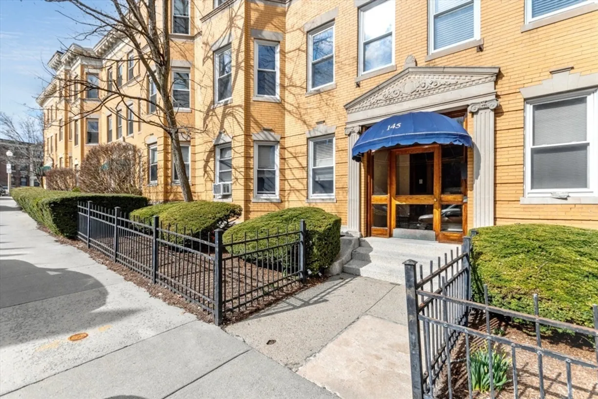 Boston, MA Real Estate | View 145 Chiswick Road, 6 | 3 Beds, 1 Bath