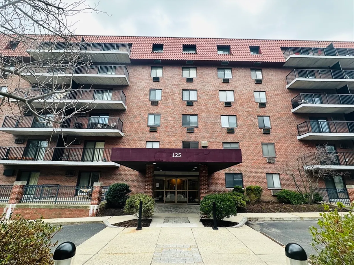 Boston, MA Real Estate | View 125 Pleasant St, 209 | 2 Beds, 2 Baths