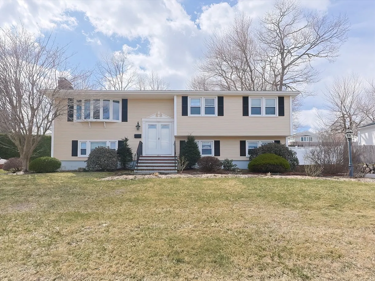 Boston, MA Real Estate | View 222 Evergreen Ave | 5 Beds, 2 Baths