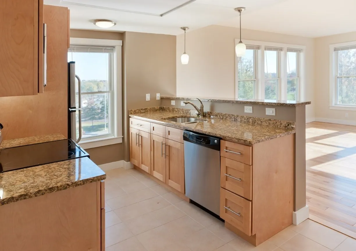 Boston, MA Real Estate | View 87 New, 402 | 3 Beds, 2 Baths