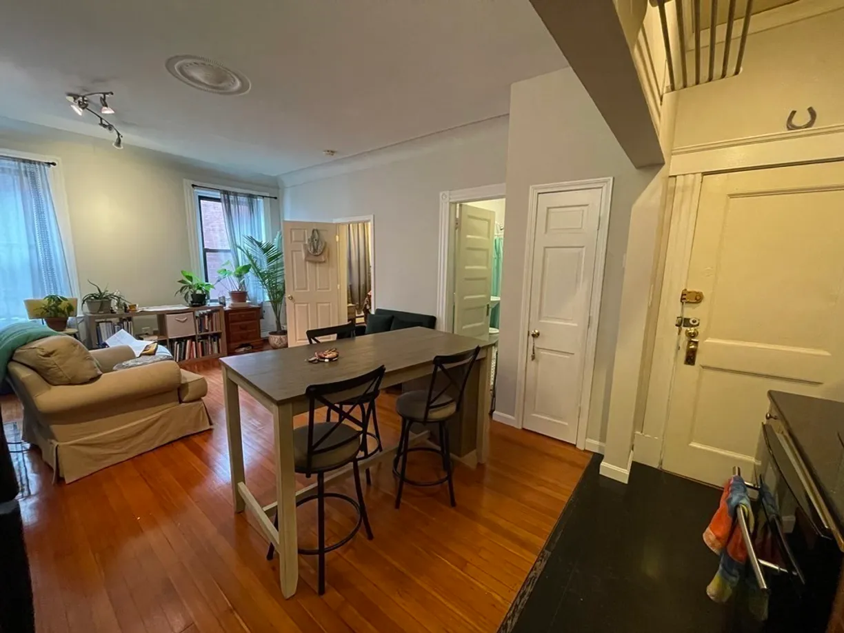 Boston, MA Real Estate | View 591 Beacon St, 6 | Listing