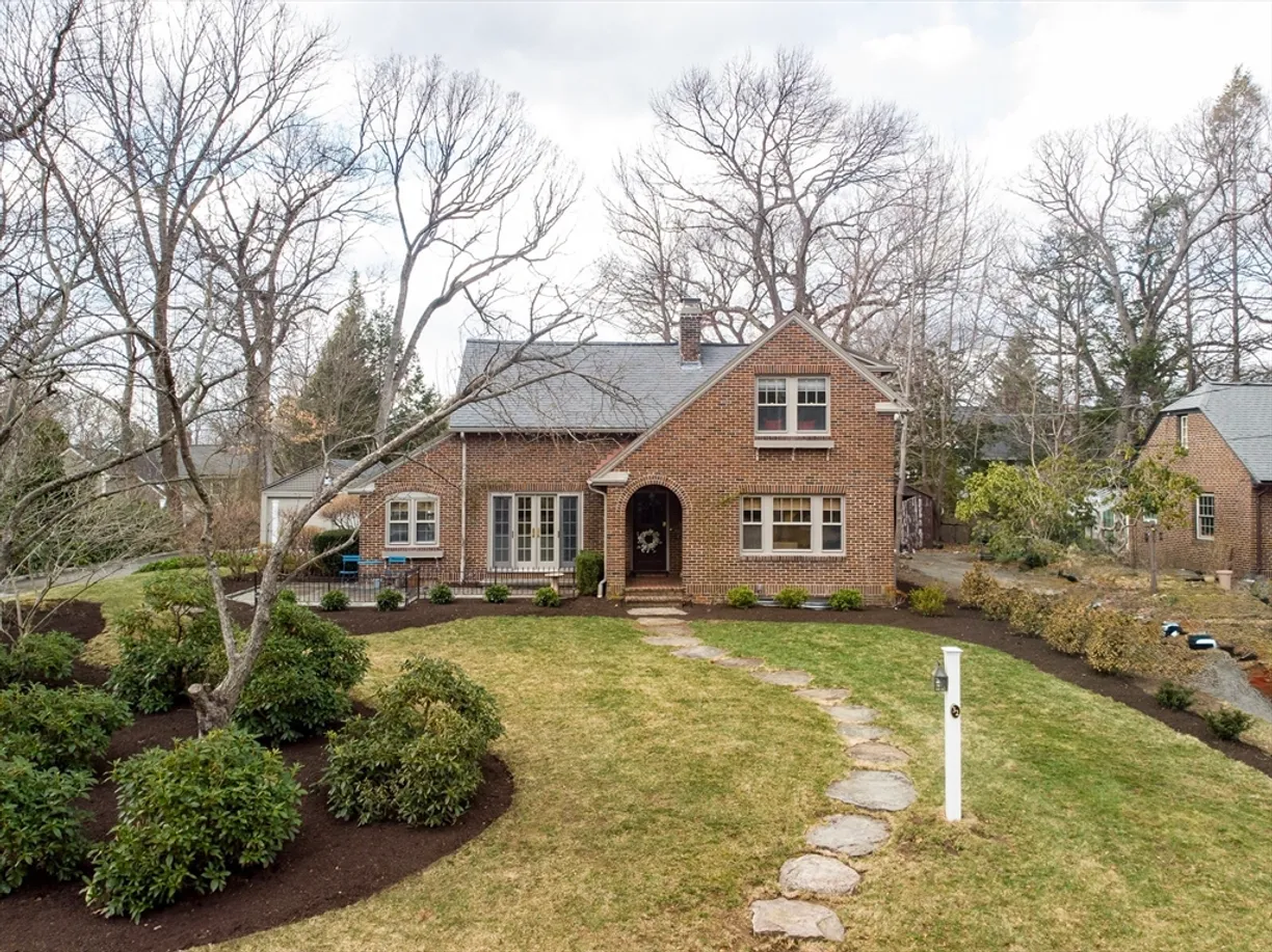Boston, MA Real Estate | View 32 Hayes Ave | 4 Beds, 2 Baths