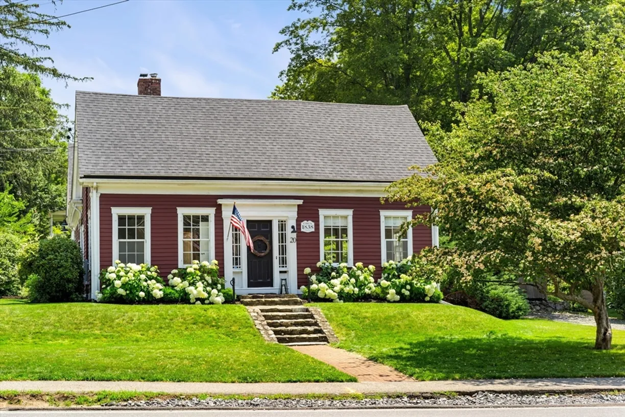 Boston, MA Real Estate | View 20 Concord Rd | 3 Beds, 3 Baths
