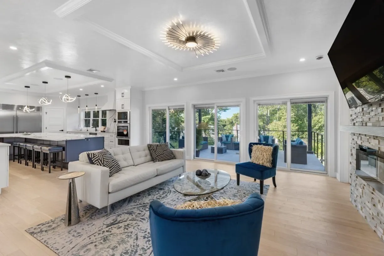 Boston, MA Real Estate | View 80 Sycamore | 5 Beds, 4 Baths