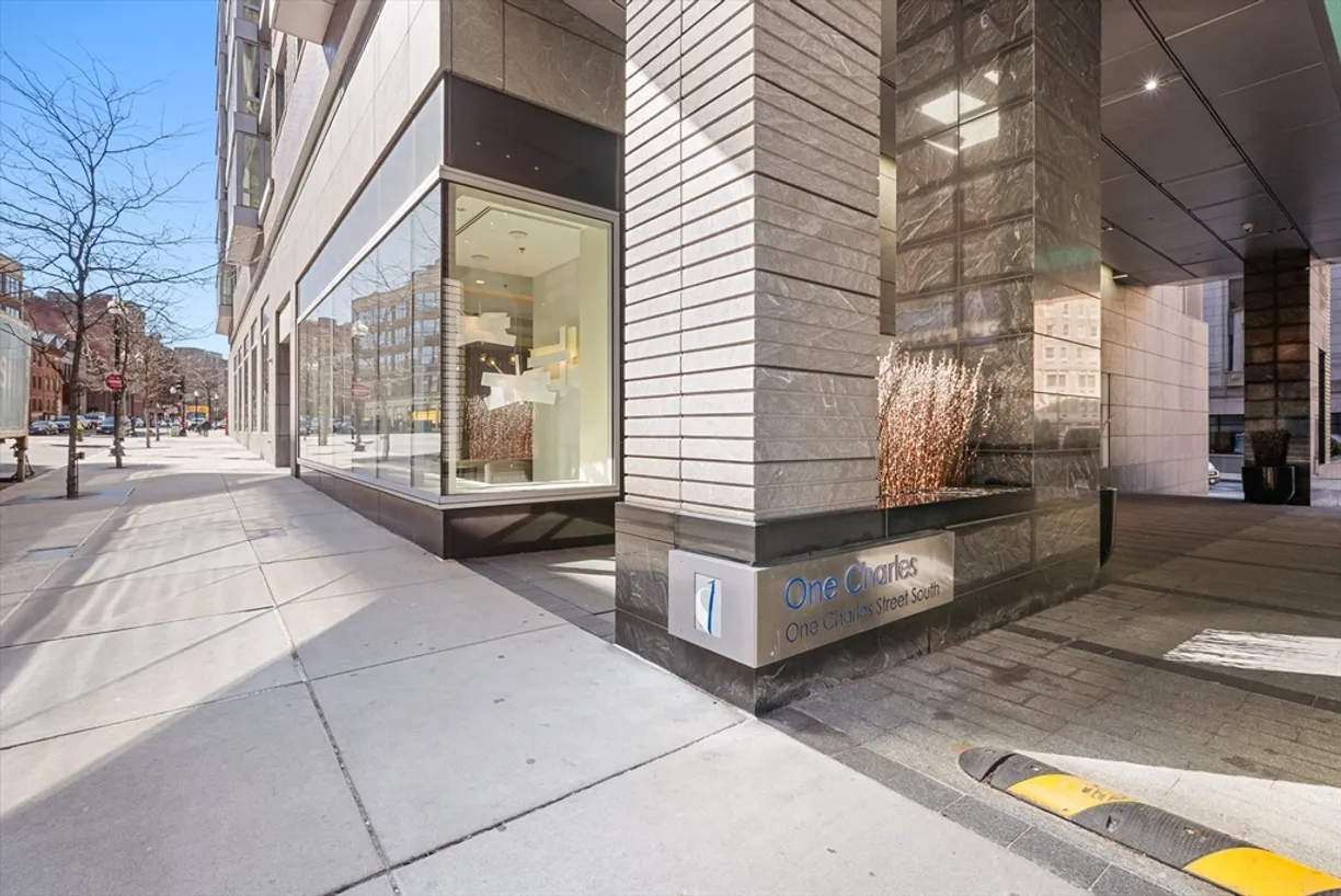 Boston, MA Real Estate | View 1 Charles St S, 910 | Listing