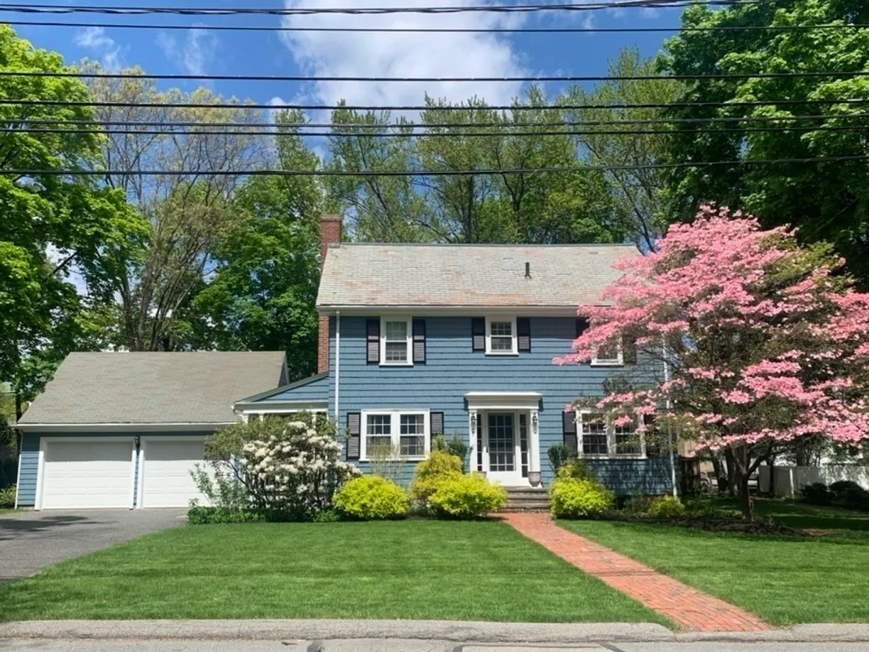 Boston, MA Real Estate | View 20 Vine Brook Road | 4 Beds, 3 Baths