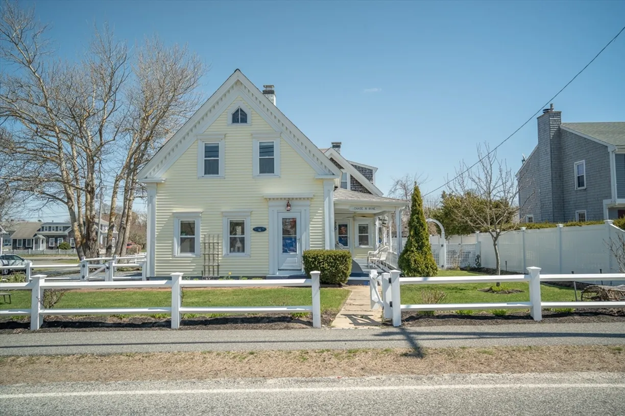Boston, MA Real Estate | View 136 Depot St. | 4 Beds, 1 Bath