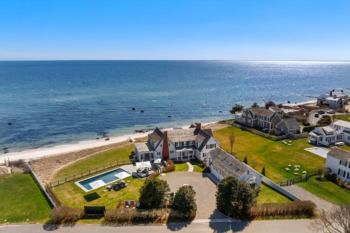 Boston, MA Real Estate | View 27 Marchant Ave | 8 Beds, 5 Baths