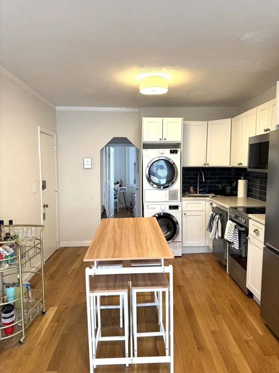 Boston, MA Real Estate | View 35 Grove Street, 7 | 2 Beds, 1 Bath