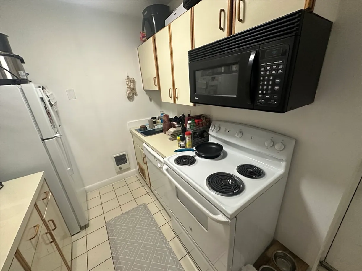Boston, MA Real Estate | View 72 Euston Road, 101 | Listing