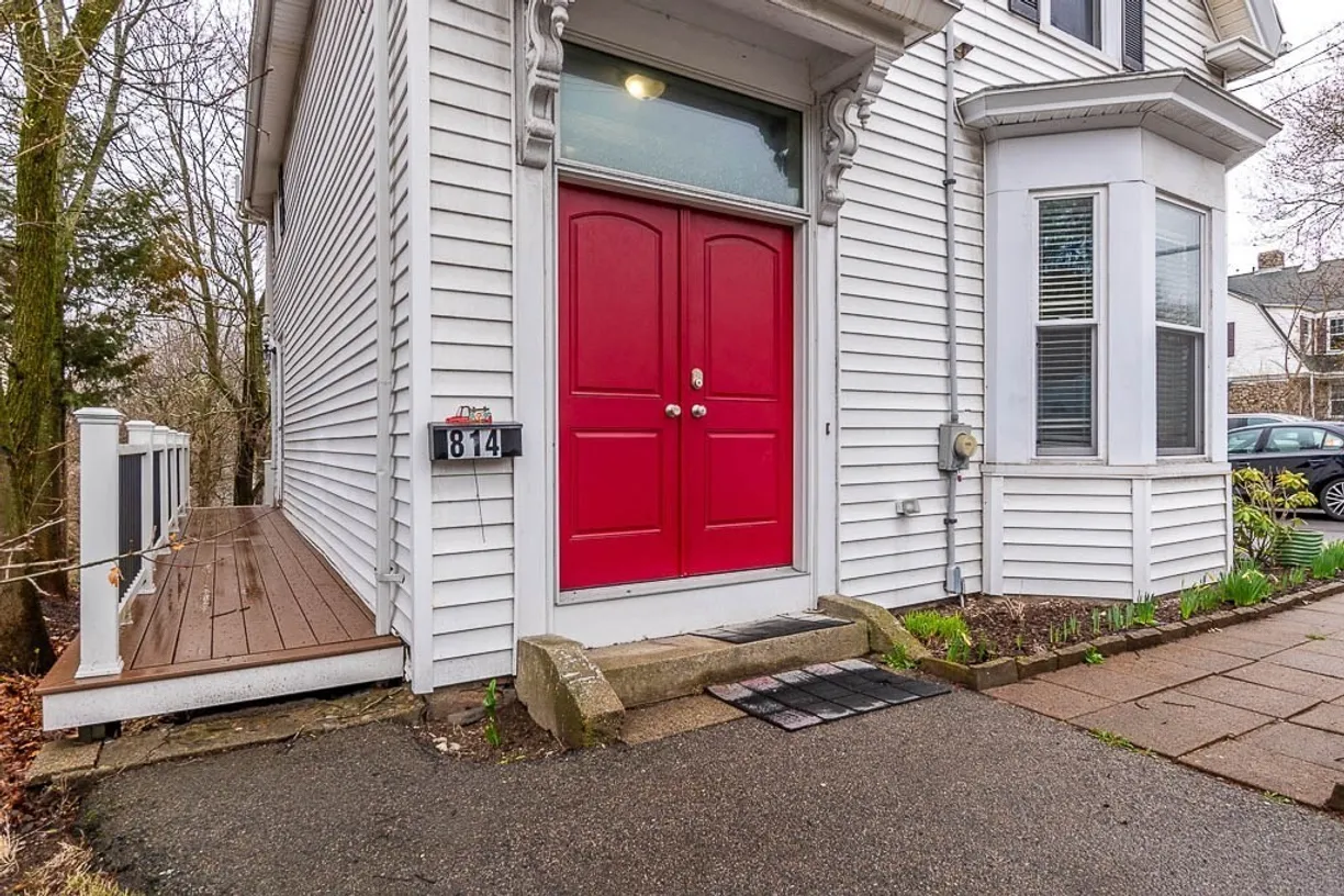 Boston, MA Real Estate | View 814 Washington | 3 Beds, 1 Bath