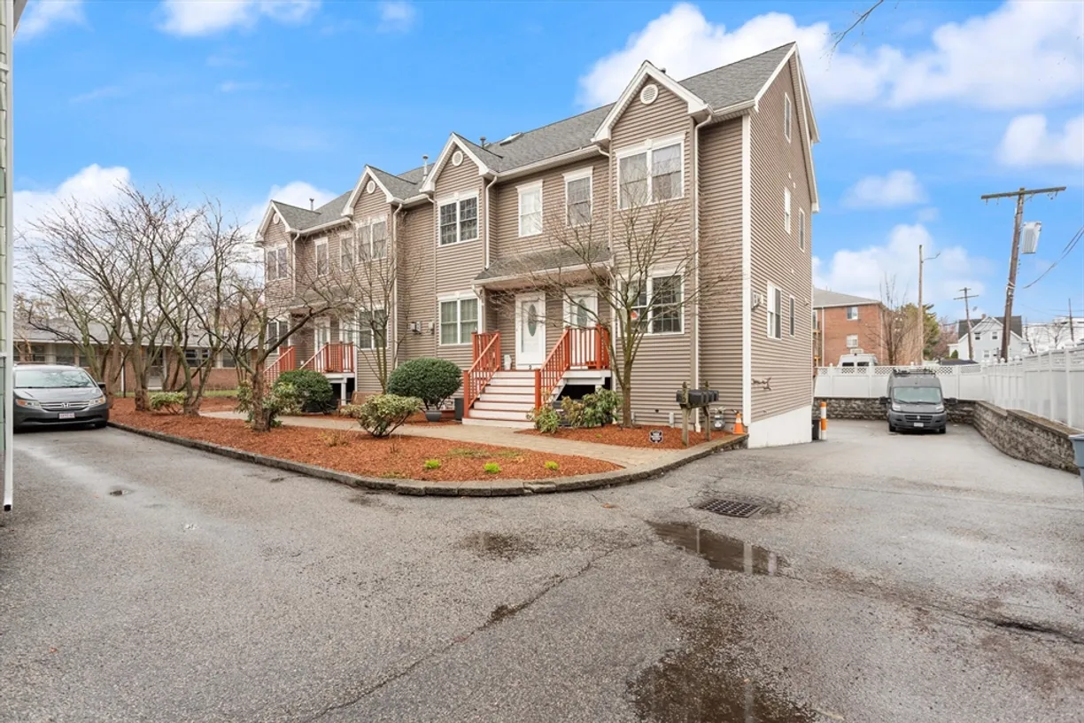 Boston, MA Real Estate | View 25 Hastings Ave., 4 | 3 Beds, 2 Baths