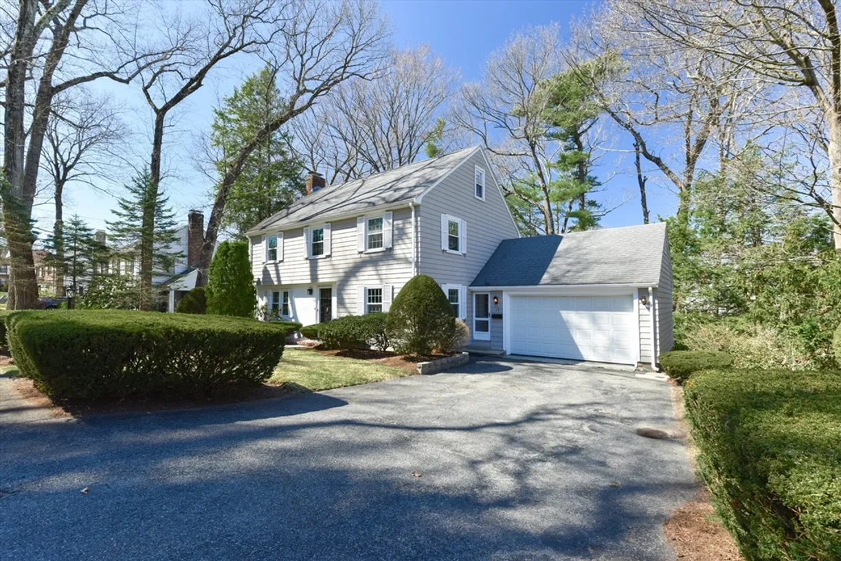Boston, MA Real Estate | View 19 Orchard St | 4 Beds, 2 Baths