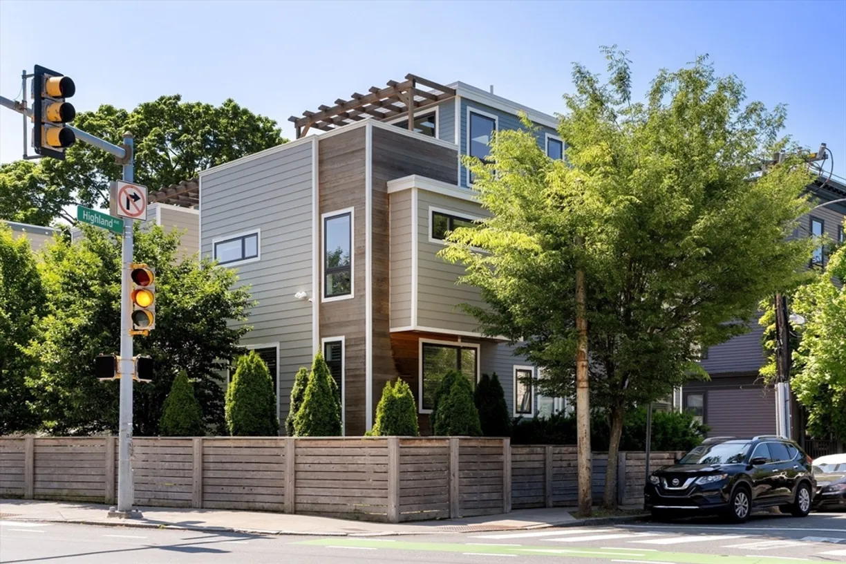 Boston, MA Real Estate | View 88 Highland Avenue, 2 | 4 Beds, 3 Baths