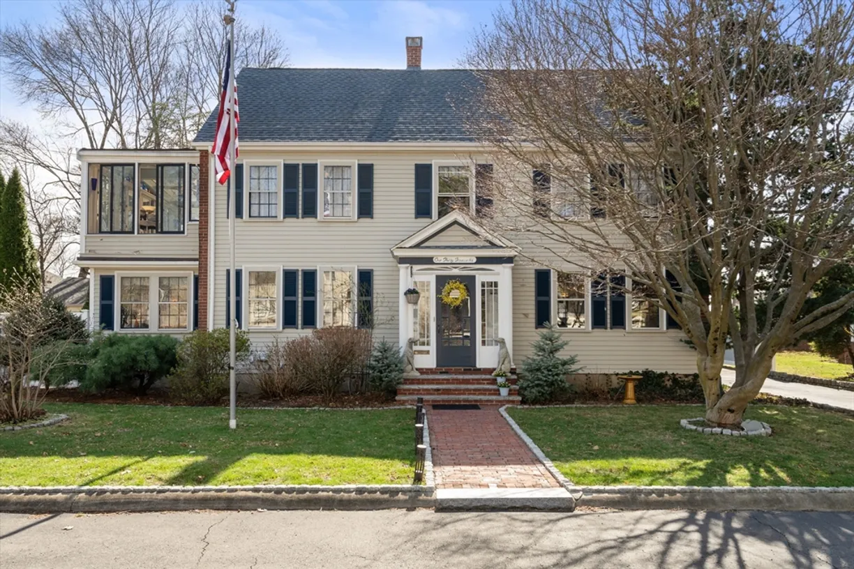 Boston, MA Real Estate | View 130 Traincroft Nw | 6 Beds, 4 Baths