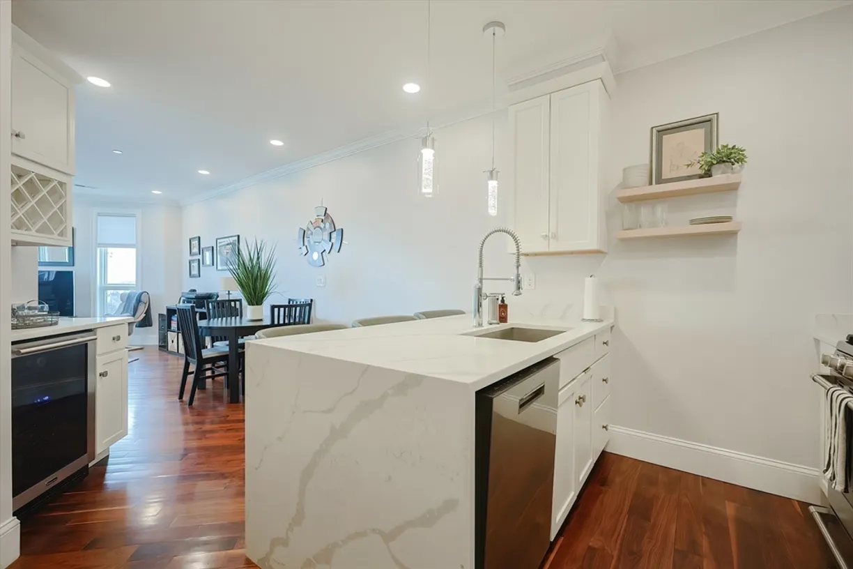 Boston, MA Real Estate | View 519 Broadway, 302 | Listing