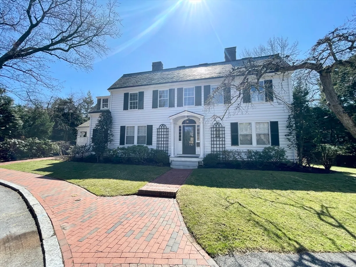 Boston, MA Real Estate | View 7 Lincoln Ln | 6 Beds, 4 Baths