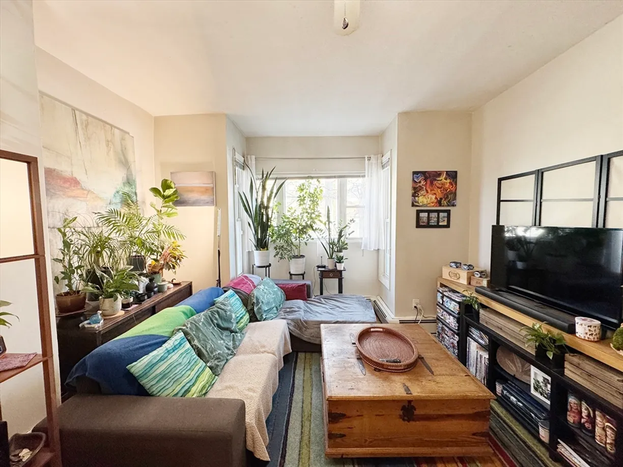 Boston, MA Real Estate | View 207 Trenton Street, 1 | 1 Bed, 1 Bath