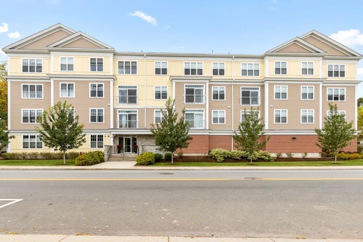 Boston, MA Real Estate | View 130 Tremont St, 205 | 2 Beds, 2 Baths