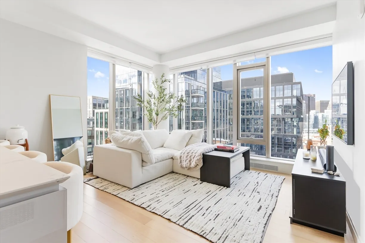 Boston, MA Real Estate | View 135 Seaport Blvd, 2105 | 1 Bed, 1 Bath