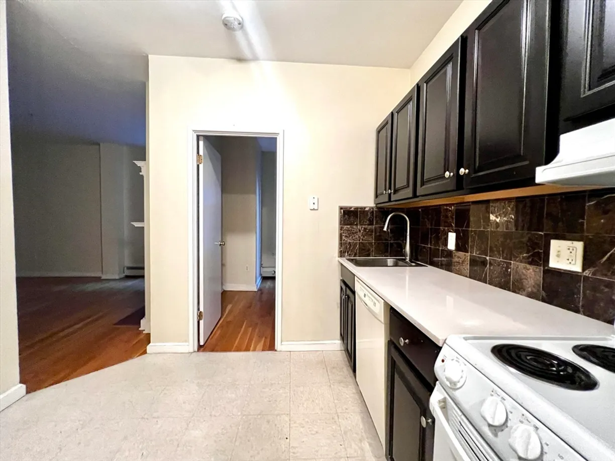 Boston, MA Real Estate | View 483 Beacon Street, 27 | Listing