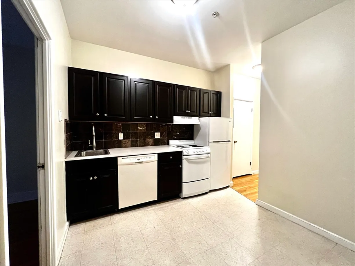 Boston, MA Real Estate | View 483 Beacon Street, 27 | Listing