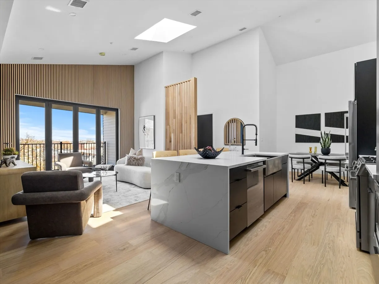Boston, MA Real Estate | View 22 High Street, PH13 | 2 Beds, 2 Baths