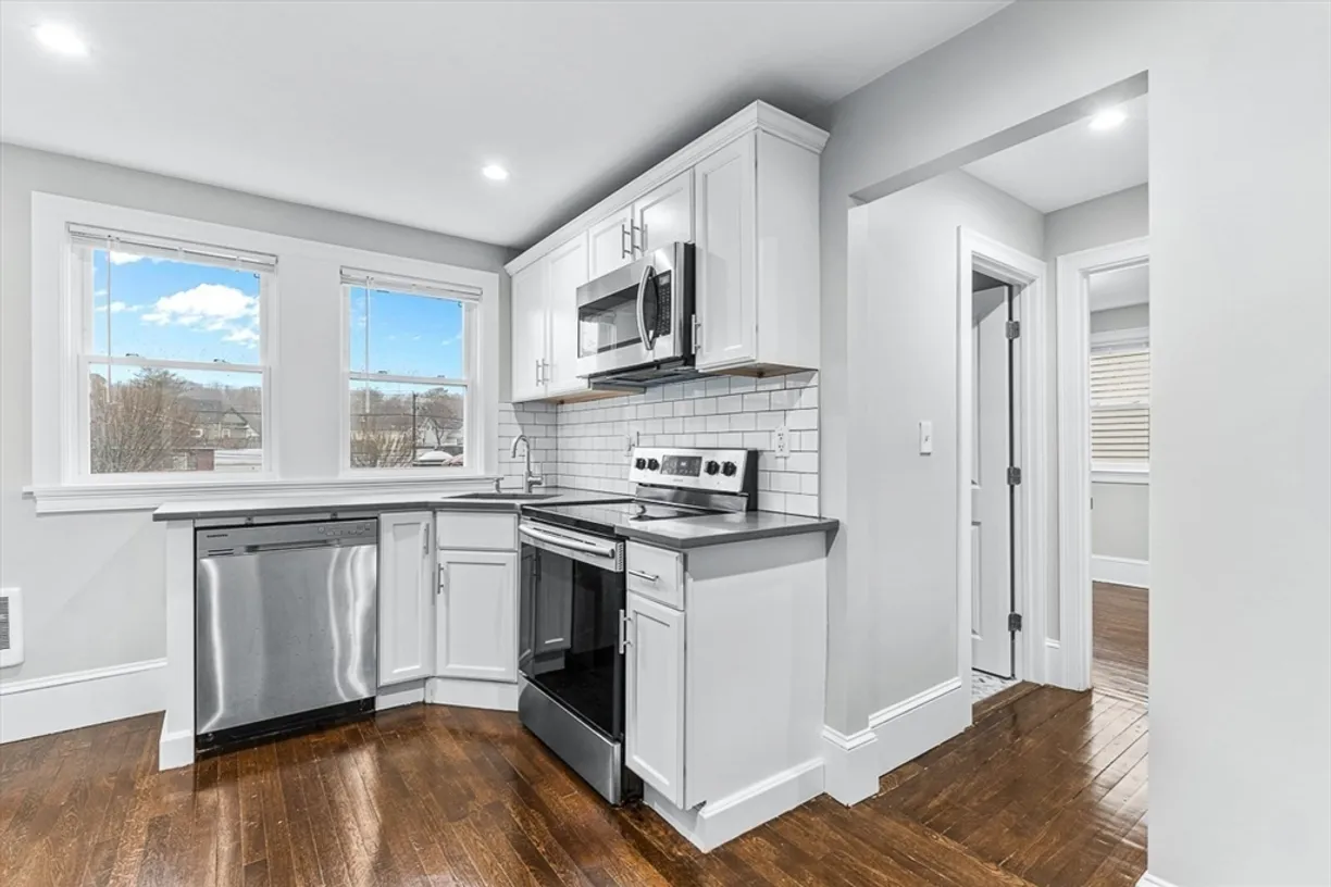Boston, MA Real Estate | View 11 Town Hill St., 1 | 2 Beds, 1 Bath