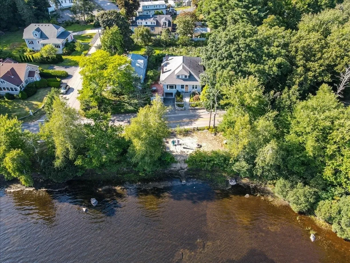 Boston, MA Real Estate | View 139 Beach St | Listing