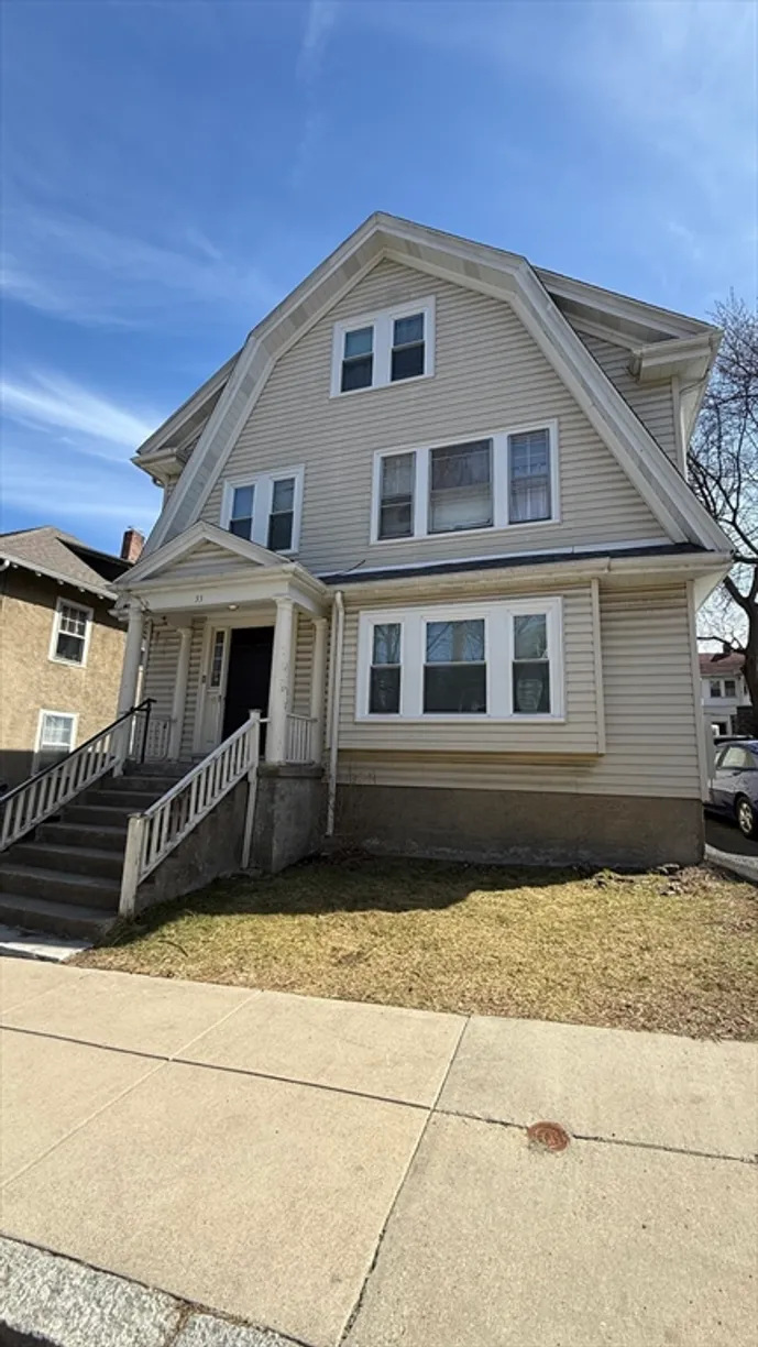 Boston, MA Real Estate | View 33 Gerald Rd, 2 | 6 Beds, 3 Baths