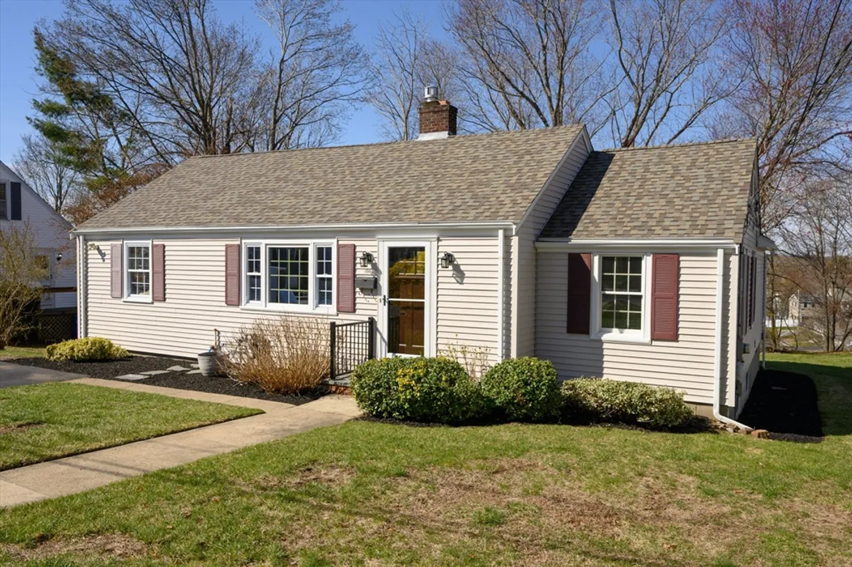 Boston, MA Real Estate | View 100 Hobart Street | 3 Beds, 1 Bath