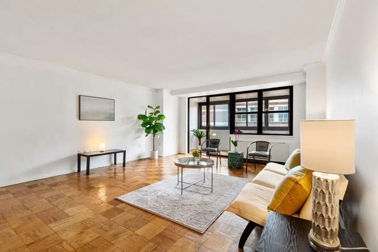Boston, MA Real Estate | View 2 Hawthorne Pl, 14N | Listing