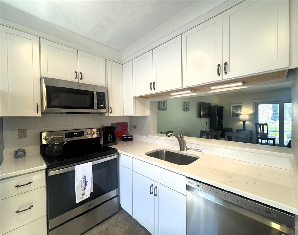 Boston, MA Real Estate | View 172 Billington Ln, 172 | Listing