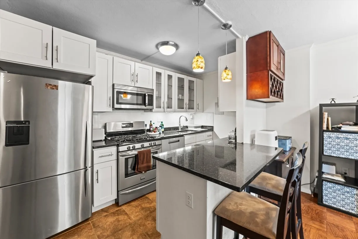 Boston, MA Real Estate | View 6 Whittier Place, 3G | Listing