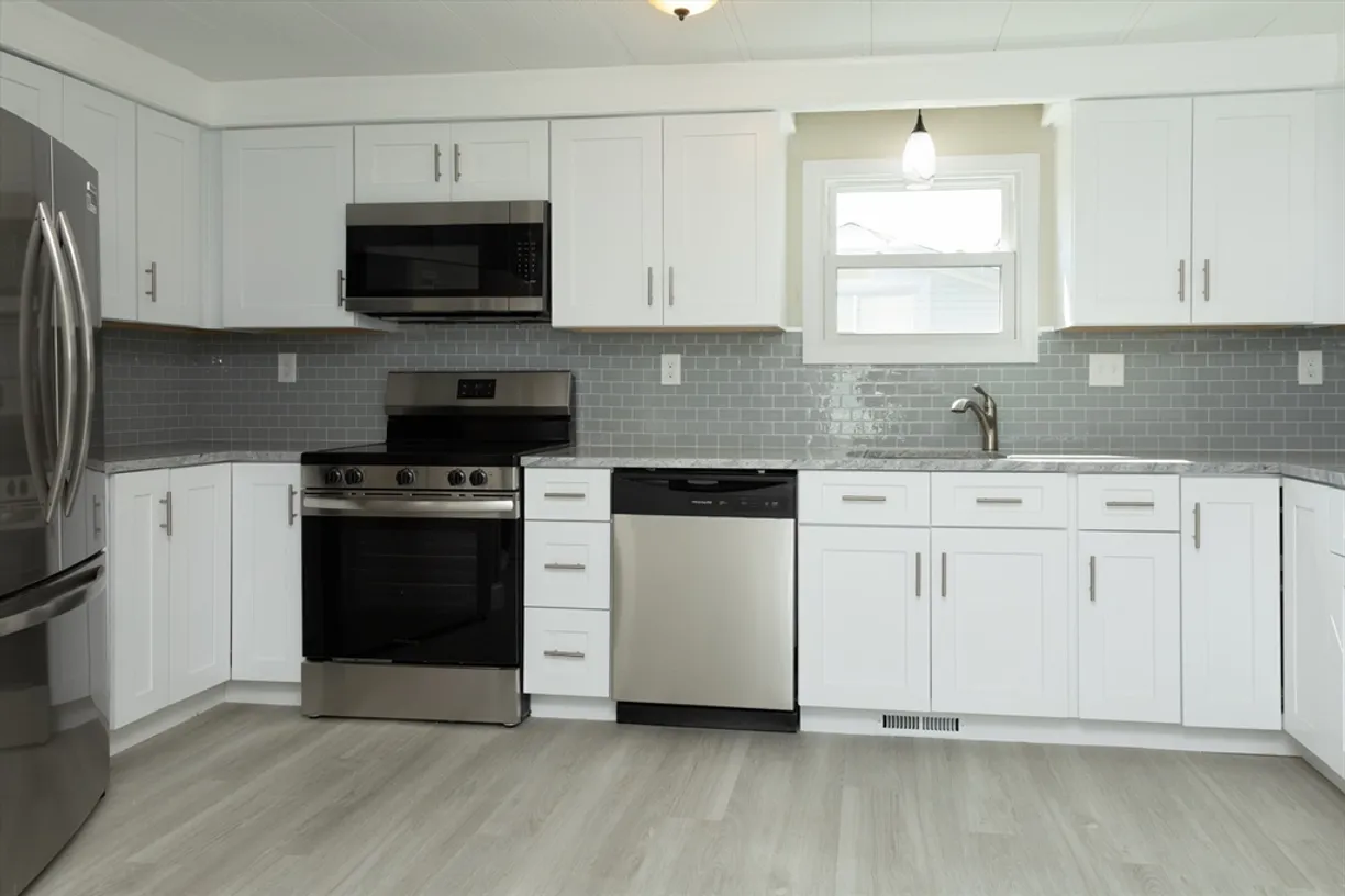 Boston, MA Real Estate | View 7 Silver Birch Lane | Listing