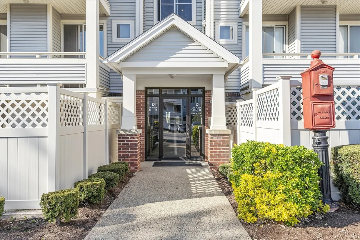 Boston, MA Real Estate | View 200 Falls Blvd, D108 | 2 Beds, 2 Baths