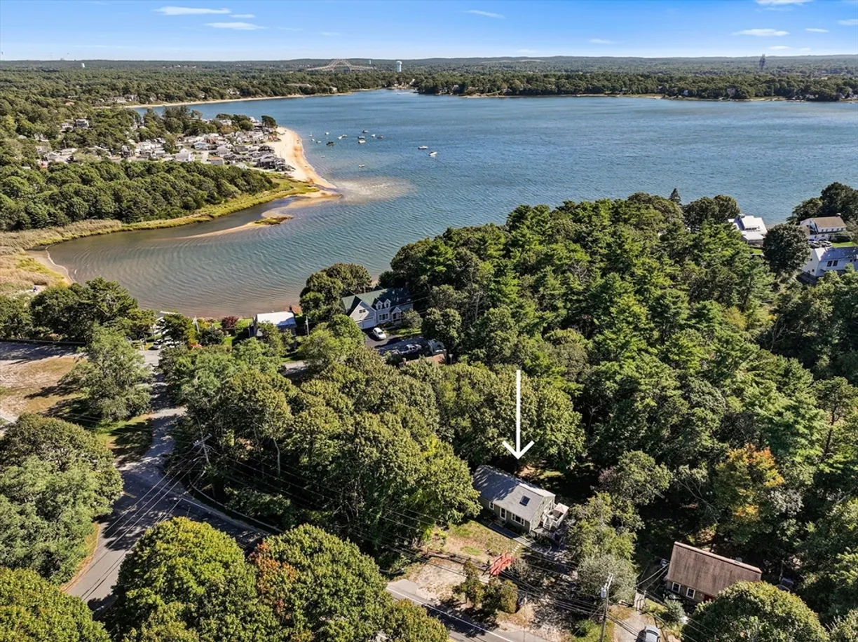 901 Head Of The Bay Rd, Bourne, MA 02532 Property for sale