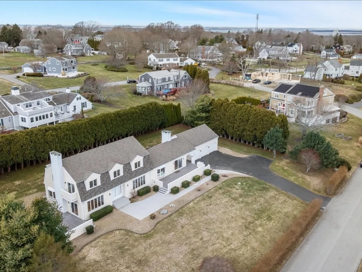 95 Holman St, Portsmouth, RI 02871 Property for sale