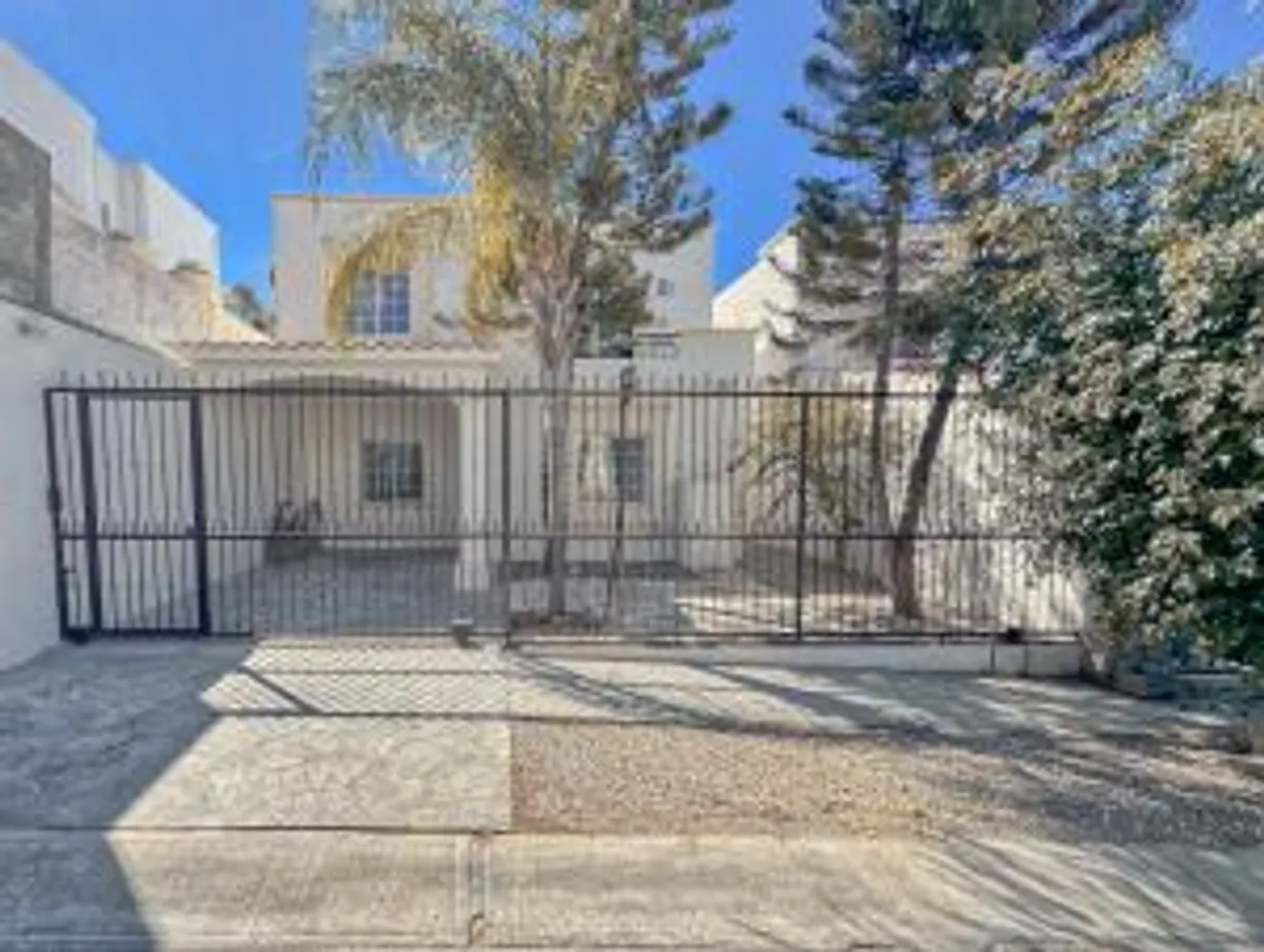 Los Cabos Real Estate | View Calle Casa Blanca | 3 Beds, 2 Baths