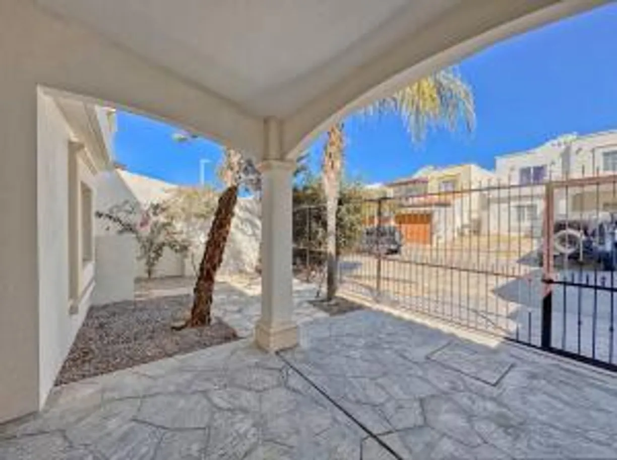 Los Cabos Real Estate | View Calle Casa Blanca | Listing
