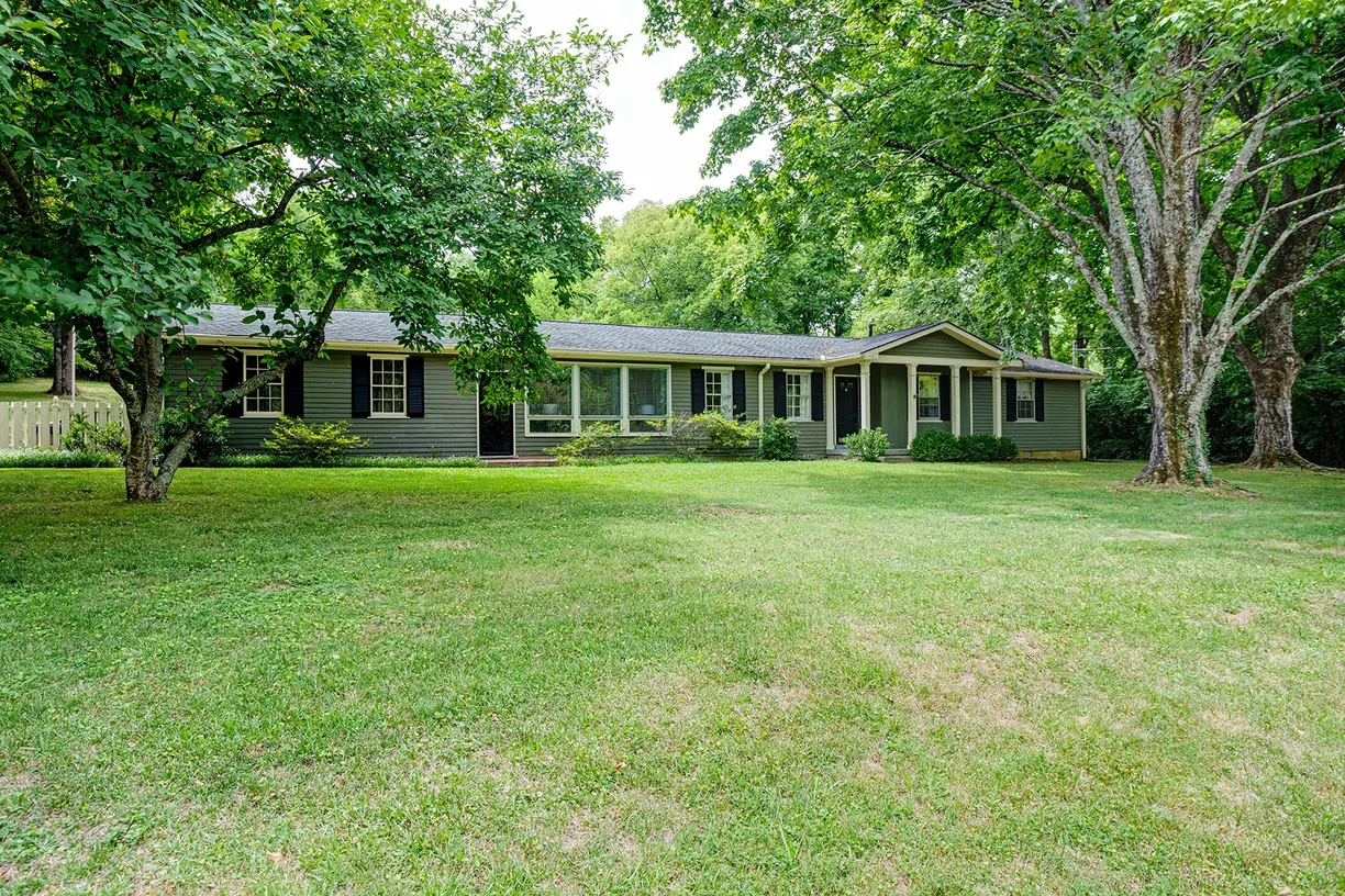 Nashville, TN Real Estate | View 5709 Cloverland Drive | 3 Beds, 2 Baths