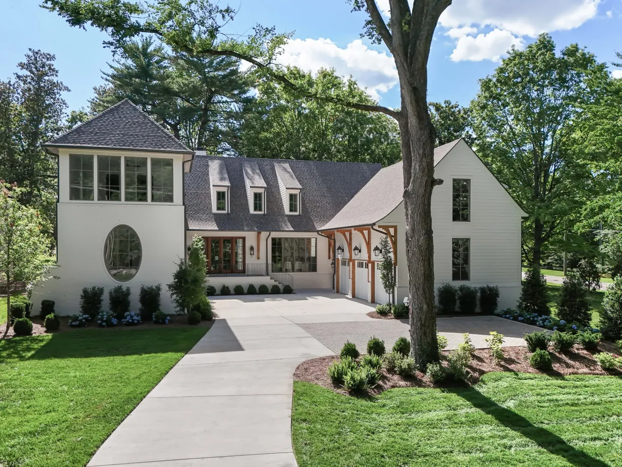 Nashville, TN Real Estate | View 607 Bowling Ave | 5 Beds, 4 Baths