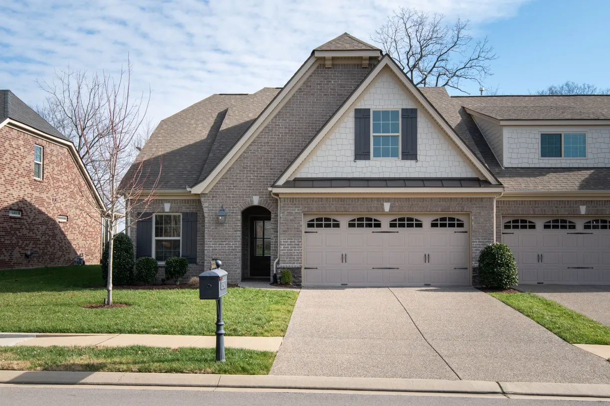 Nashville, TN Real Estate | View 222 Vintage Way | 2 Beds, 2 Baths