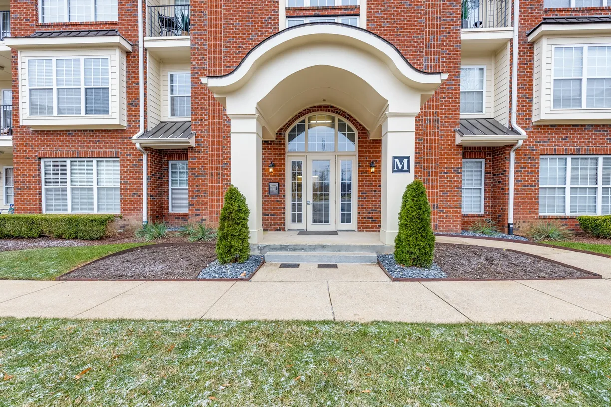 Nashville, TN Real Estate | View 3201 Aspen Grove Dr, M4 | 2 Beds, 2 Baths