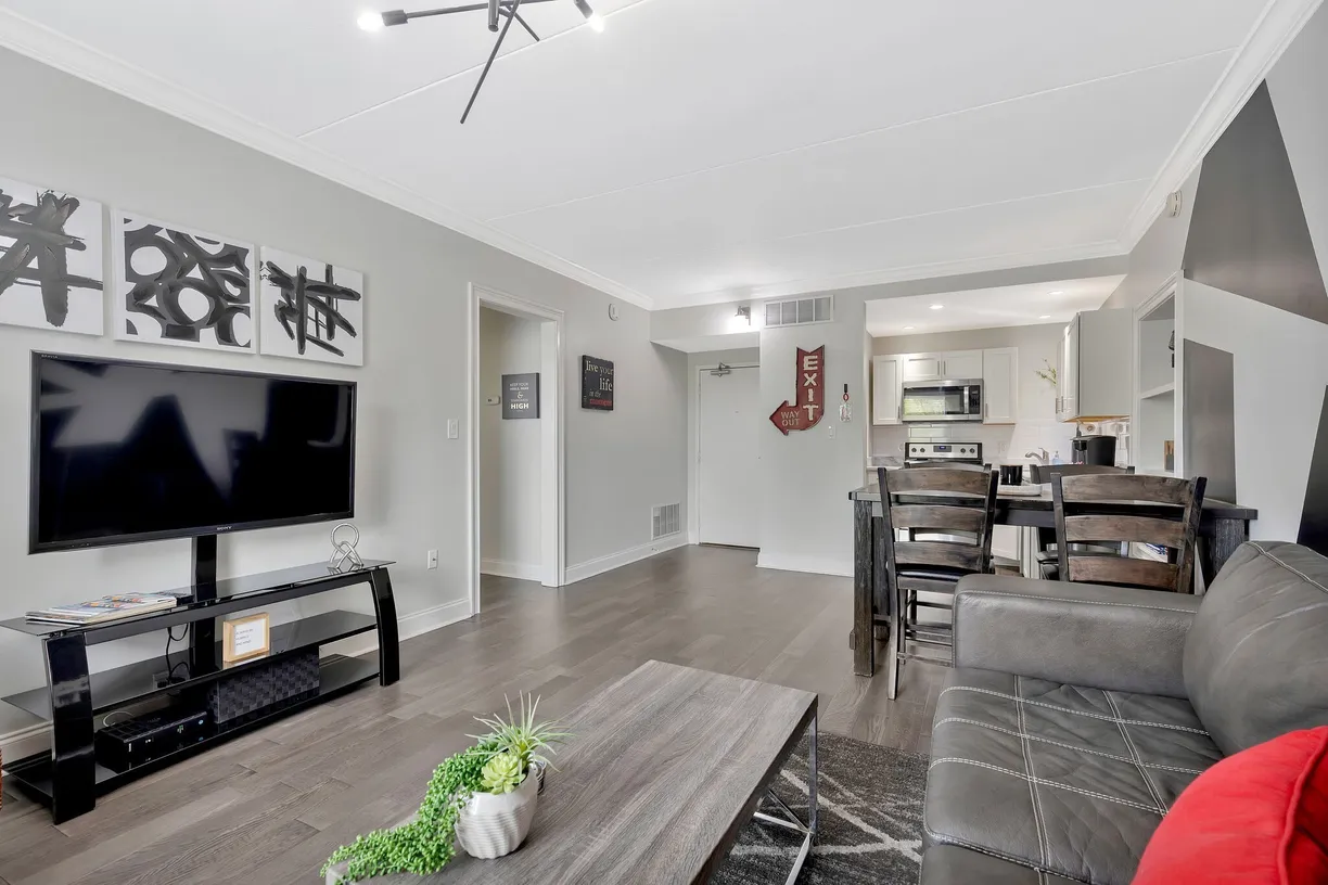 Nashville, TN Real Estate | View 11 Music Sq, 203 | Listing