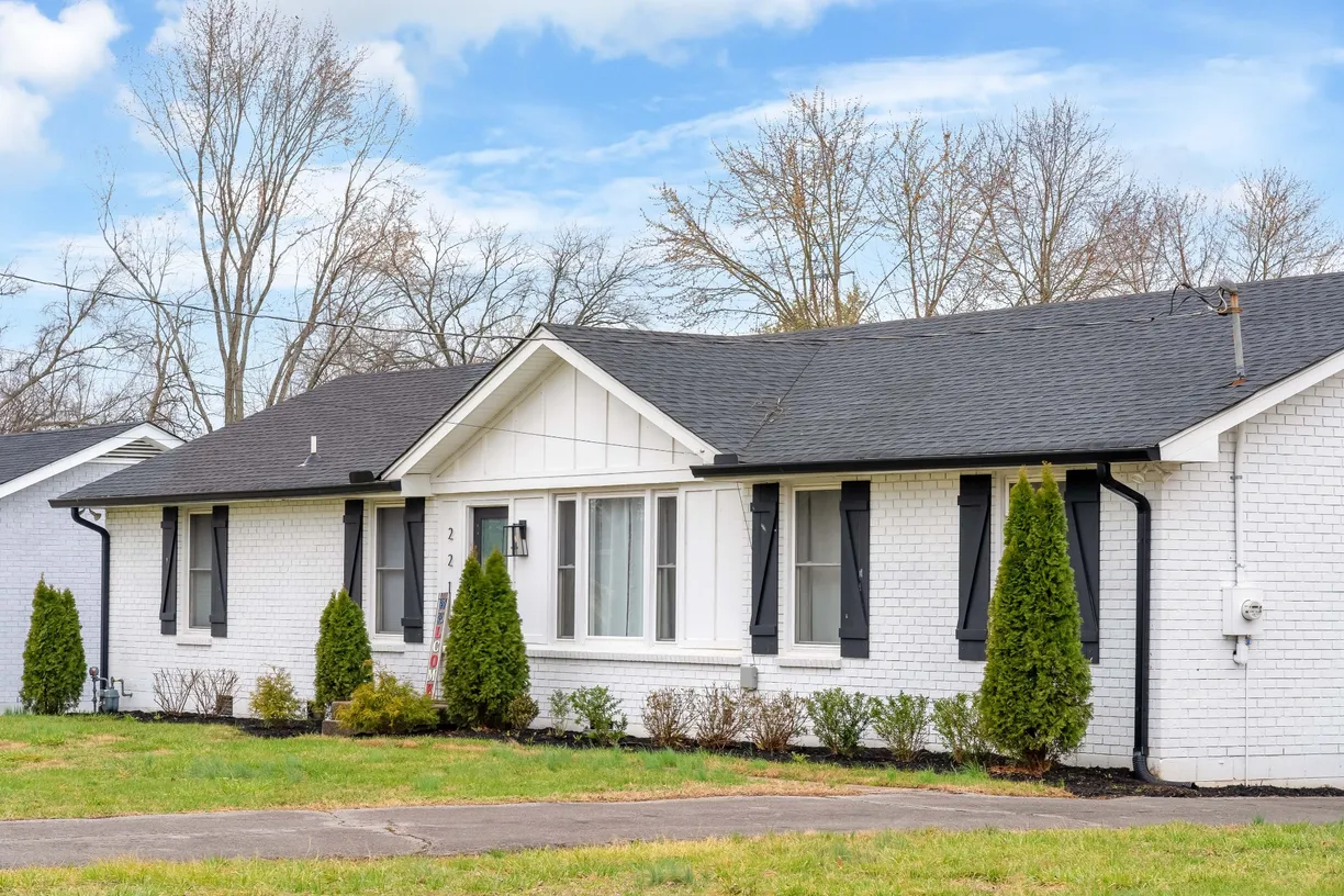 Nashville, TN Real Estate | View 221 Wessington Pl | Listing