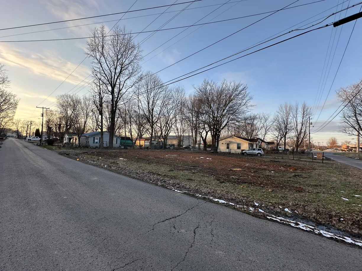 Nashville, TN Real Estate | View 201 Strawberry St | Listing