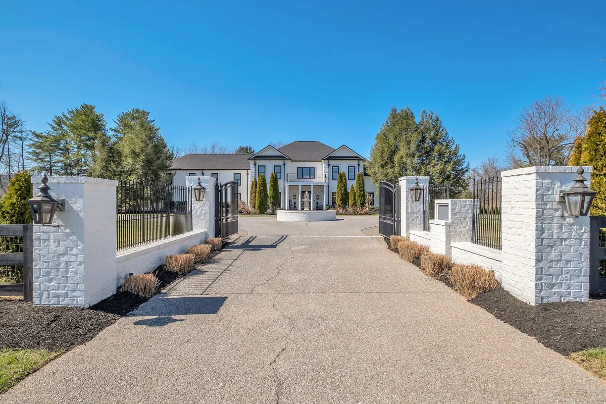 Nashville, TN Real Estate | View 305 Granny White Pike | 5 Beds, 4 Baths