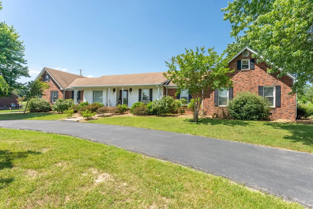 Nashville, TN Real Estate | View 4558 Old Coopertown Rd | 4 Beds, 3 Baths