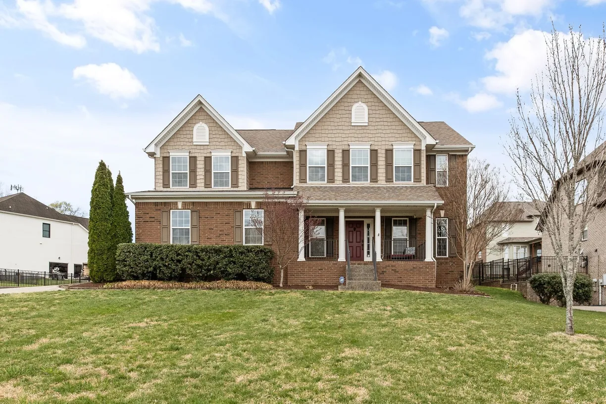 Nashville, TN Real Estate | View 1931 Portview Dr | 5 Beds, 3 Baths